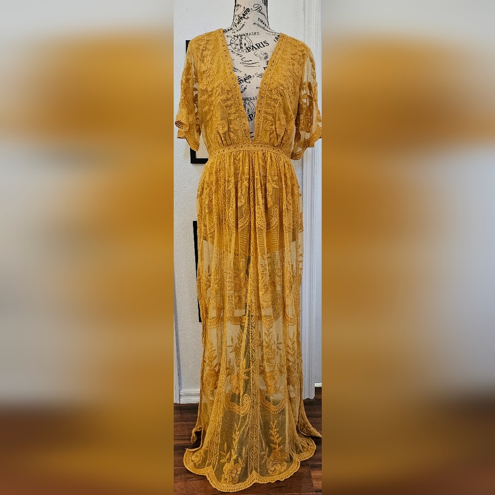 Honey Punch As You Wish Embroidered Maxi Dress Golden Yellow Sz Med.